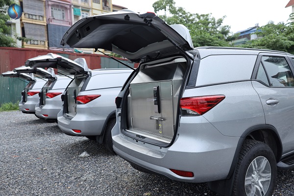 Xe chở tiền Toyota Fortuner